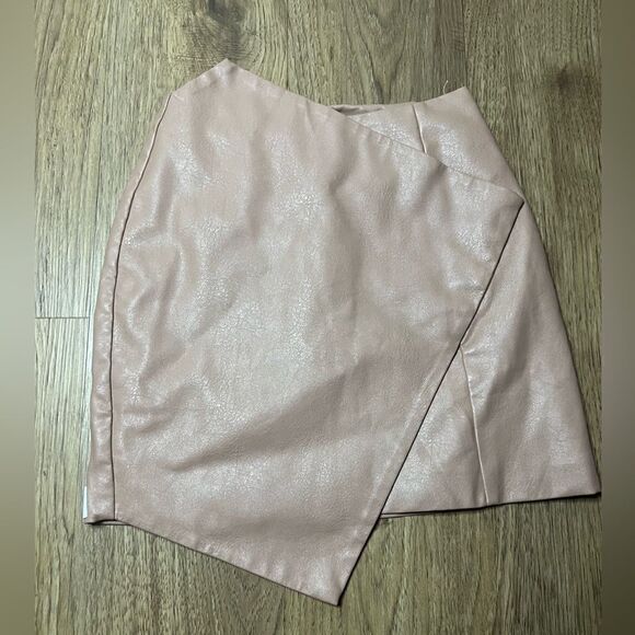 Faux Leather Mini Dusty Pink Skirt. - Picture 1 of 7
